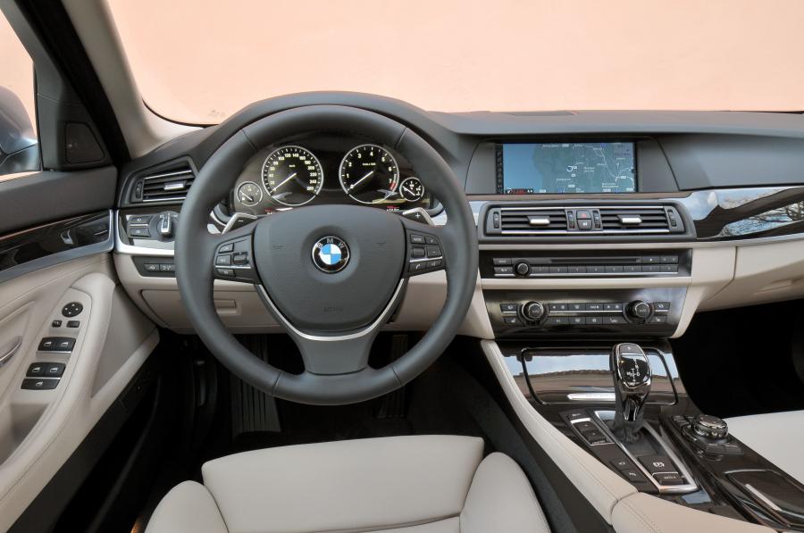  BMW ActiveHybrid 5 2012 года  (US) (фото 28 из 135)